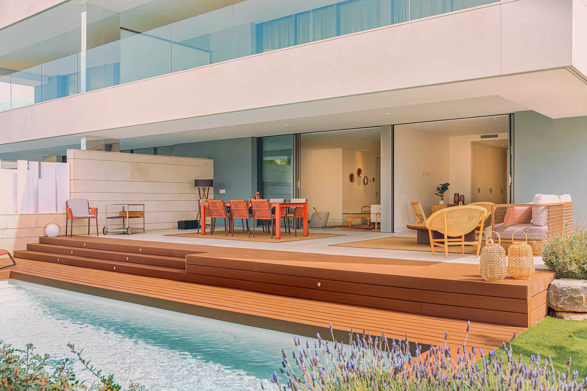 An exit to the outside with infinite uses The spacious pool area combines the best of the interior and exterior without abandoning the home’s comfort and privacy. Each residence has wide and open spaces that integrate seamlessly.More